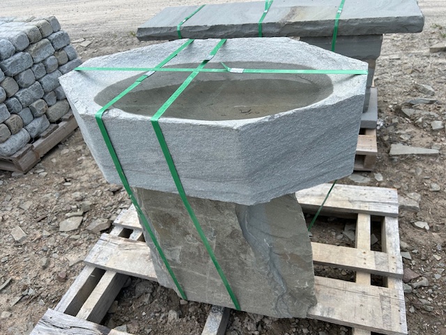 Lot 28: 1 Bluestone Bird Bath, 2 Thermal Rockfaced Bluestone Benches 3